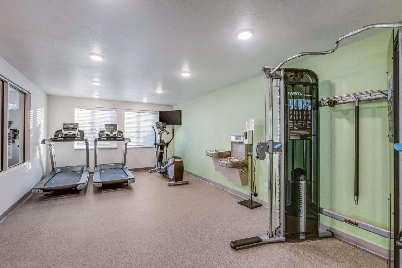 Woodspring Suites Detroit Farmington Hills Exteriör bild